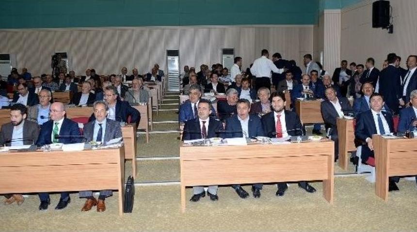 Belediye Birliklerine Başkan Aky&uuml;rek Yeniden Se&ccedil;ildi