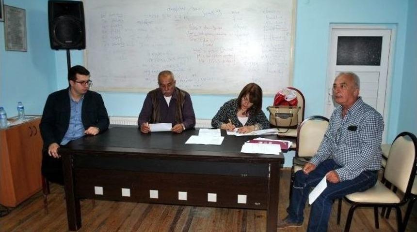 Minib&uuml;s&ccedil;&uuml;ler Kongre Yaptı