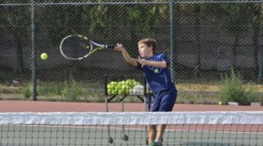 Yıldırımlı &lsquo;altın Raket&rsquo; Yine Şampiyon