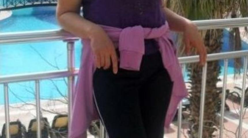 Cinnet Getiren Amca Kan D&ouml;kt&uuml;: 1 &Ouml;l&uuml;, 1 Yaralı