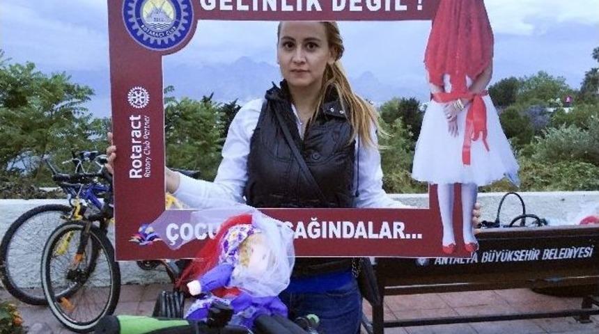 Bisiklet Severler &ldquo;&ccedil;ocuk Gelinler&rdquo; İ&ccedil;in Pedal &Ccedil;evirdi