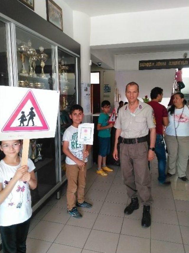 Finike Jandarma’dan Trafik Haftası Etkinlikleri