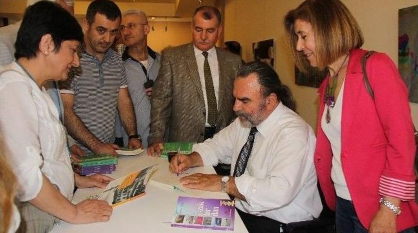 Dr. Nedim İnce, Mersin&rsquo;e 5 Kitapla Veda Etti