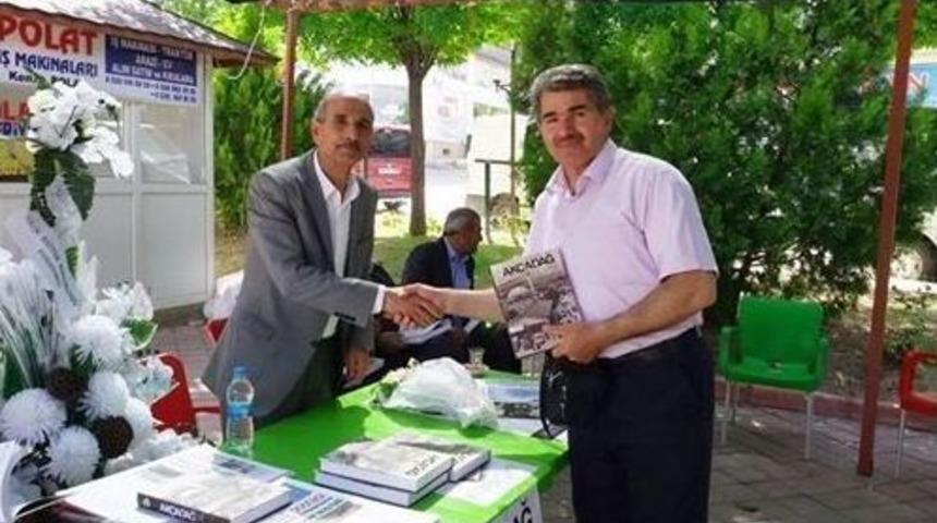 Yazar Demir,ak&ccedil;adağ&rsquo;da Okuyucuları İle Buluştu&rlm;