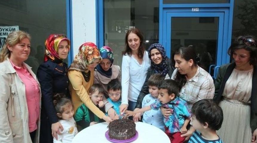 Adapazarı Belediyesi Engelliler Haftası Vesilesiyle Bir Etkinlik D&uuml;zenledi