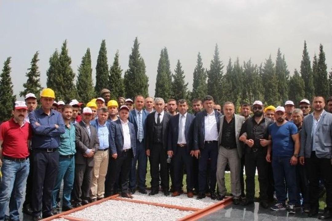 Maden İş&ccedil;isi Soma Şehitlerini Unutmadı