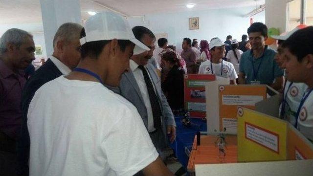 Birecik&rsquo;te T&uuml;bitak Bilim Fuarı A&ccedil;ıldı 1