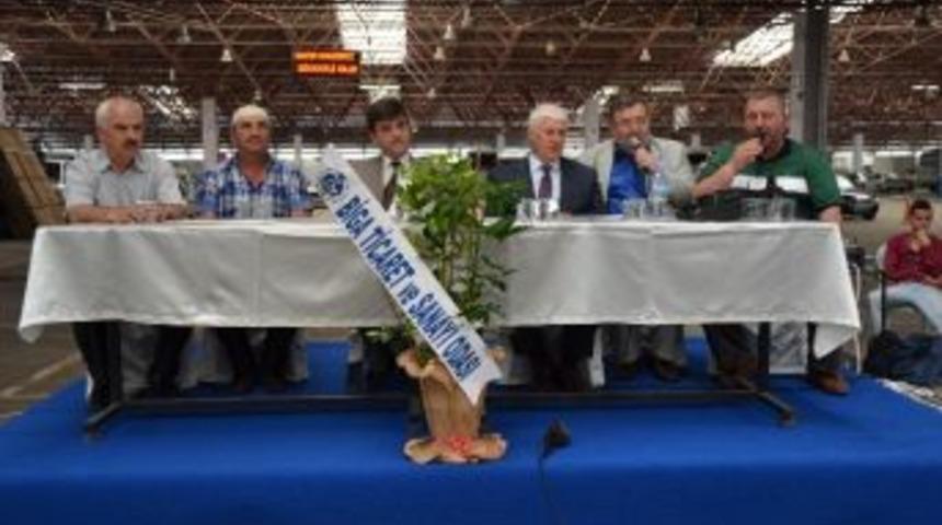 Biga&rsquo;da Pazarcı Esnafı Mevlit Okuttu