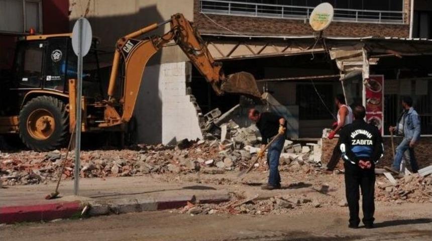 S&uuml;leymanpaşa&rsquo;da Ka&ccedil;ak Yapılara Ge&ccedil;it Yok