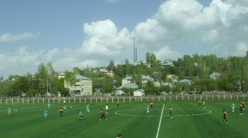 Malazgirt&rsquo;te Liseler Arası Futbol Turnuvası D&uuml;zenledi