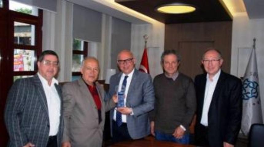 Tefsad, Fotoğraf Festivali Sonrası Başkan Eşkinat&rsquo;ı Ziyaret Etti