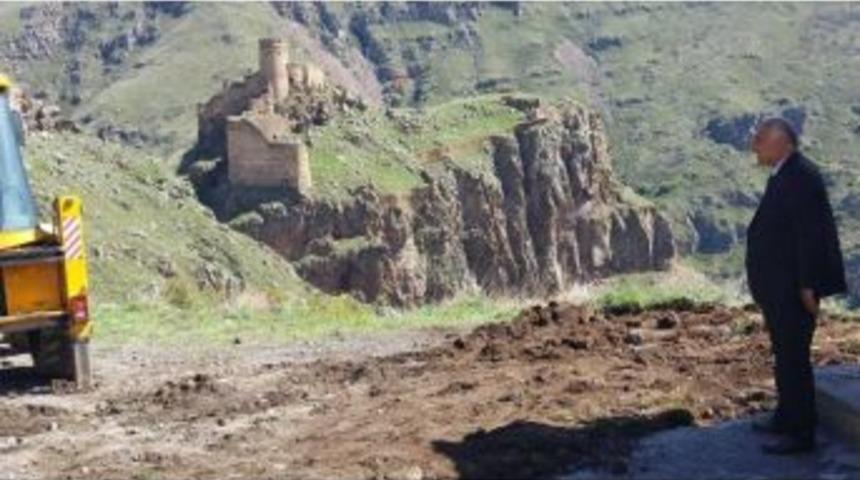 Şeytan Kalede Yol Yapım &Ccedil;alışması