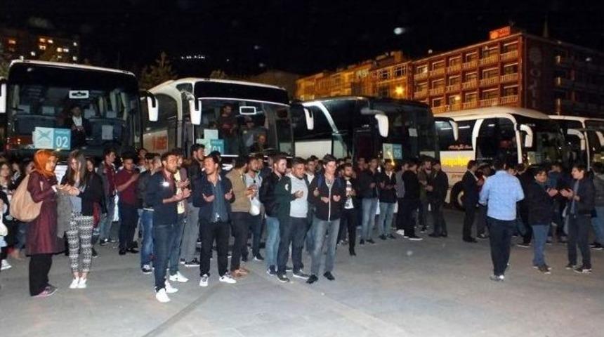 Yozgatlı Gençler İstanbul’da 9. Uluslar Arası Öğrenci Buluşmasına Yer Alıyor