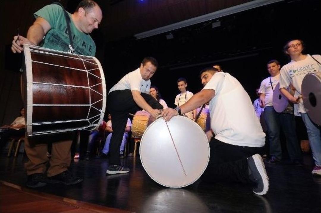 Engelli &Ouml;ğrenciler Doyasıya Eğlendi