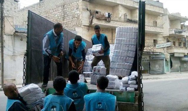 T&uuml;rk Kızılayı Ve İmkander&rsquo;in G&ouml;nderdiği 195 Ton Un Halep&rsquo;e Ulaştı 1