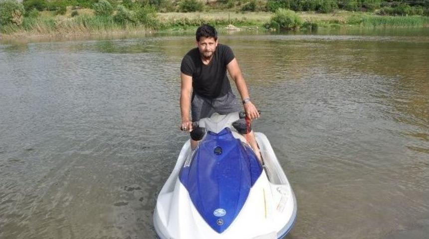 Dicle Nehrin&rsquo;de Jet Ski Keyfi