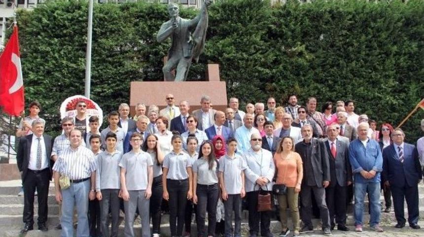 Şehit Gazeteci Hasan Tahsin İzmir&rsquo;de Anıldı