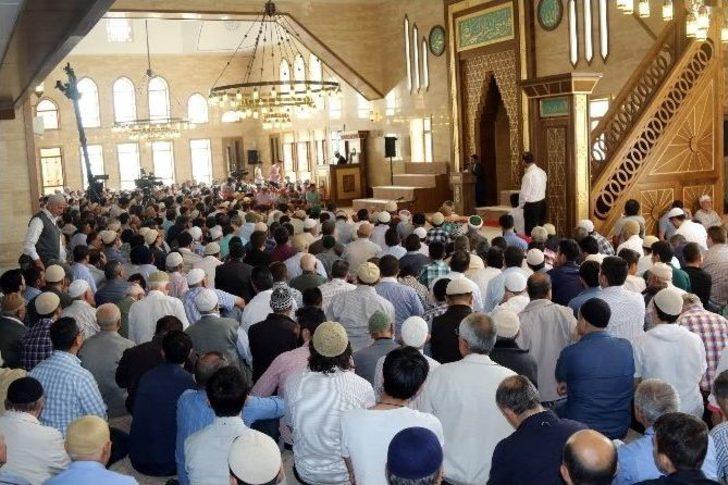 Hilaliye Eğitim Vakfı 41. Hafızlık Merasiminde 105 Hafız Mezun G3