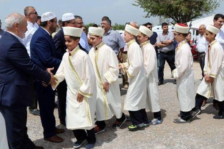 Hilaliye Eğitim Vakfı 41. Hafızlık Merasiminde 105 Hafız Mezun G4