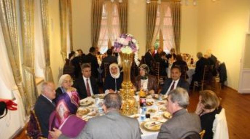 Başkan Yılmaz&rsquo;dan Baysal Ailesi Onuruna Akşam Yemeği