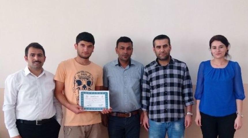 T&uuml;rkiye &Ouml;ğrenci Meclisi Başkan Vekili Silopi Senan İdin Anadolu Lisesi&rsquo;nden Se&ccedil;ildi