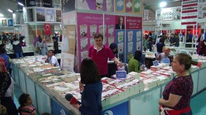 5. Malatya Kitap Ve K&uuml;lt&uuml;r Fuarı Yoğun İlgi G&ouml;r&uuml;yor