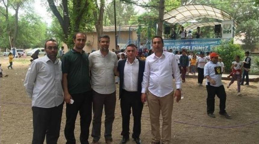 Yetim &Ccedil;ocuklar Piknikte Buluştu