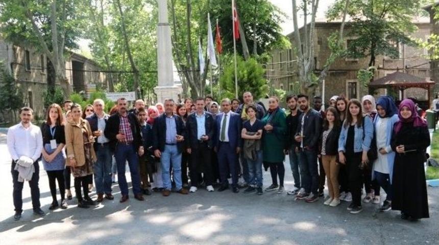 Sa&uuml;&rsquo;den, Dar&uuml;laceze&rsquo;ye Ziyaret