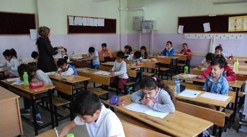 &Ouml;d&uuml;ll&uuml; Matematik Ve Fen Bilimleri Sınavı D&uuml;zenlendi