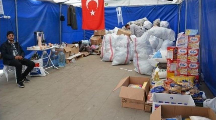 Kırıkkale Kardeşlik Vakfından Bayırbucak T&uuml;rkmenlerine Yardım