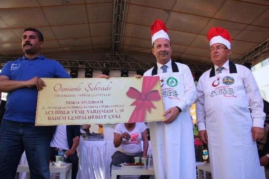 Uluslararası Ciğer Festivalinde 2 Ton &Uuml;cretsiz Tava Ciğer Dağıtıldı