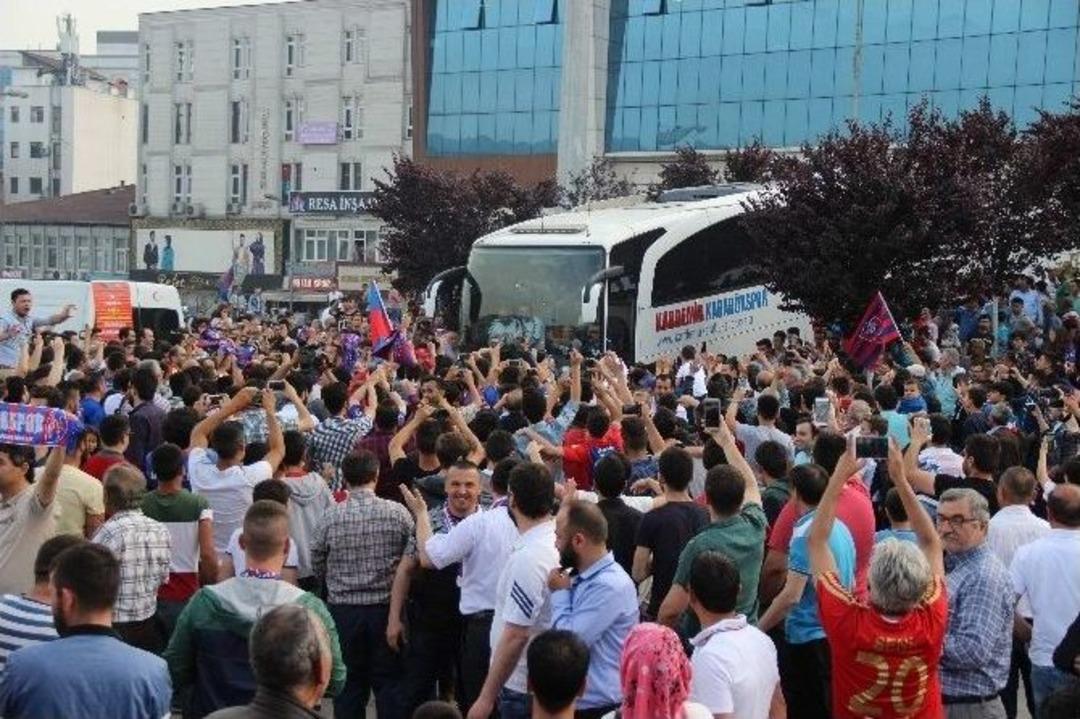 Karab&uuml;k&rsquo;te &rsquo;s&uuml;per Lig&rsquo; Coşkusu