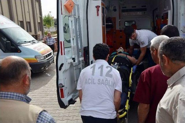 Kahta&rsquo;da Trafik Kazaları: 10 Yaralı 2