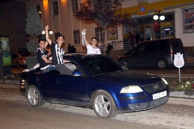 Yozgat’ta Beşiktaşlı Taraftar Şampiyonluk Coşkusunu Yaşadı