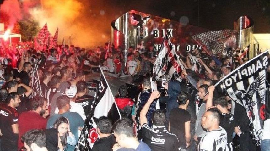 &Uuml;mraniye&rsquo;de Şampiyonluk Kutlaması