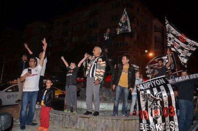 Beşiktaş’ın Erken Gelen Şampiyonluğu Afyonkarahisar’da Da Kutlandı