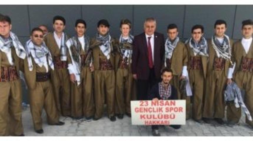 Hakkari 23 Nisan Spor Kul&uuml;b&uuml; B&ouml;lge Birincisi Oldu