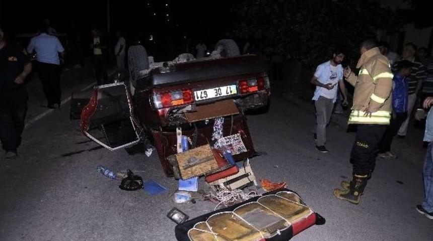 &Ccedil;anakkale&rsquo;de Alkoll&uuml; S&uuml;r&uuml;c&uuml; Aracıyla Takla Attı