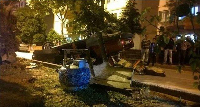 Çanakkale’de Alkollü Sürücü Aracıyla Takla Attı