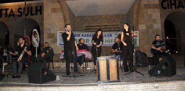 Didim’de Grup İmera Konserinde Horonlar Çekildi 1