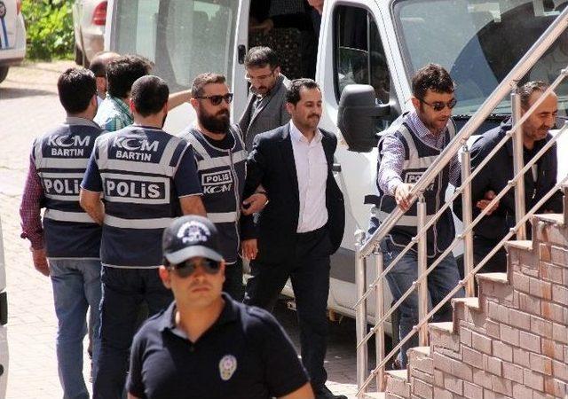 Bartın’da Fetö/pdy Operasyonunda 13 Kişi Tutuklandı