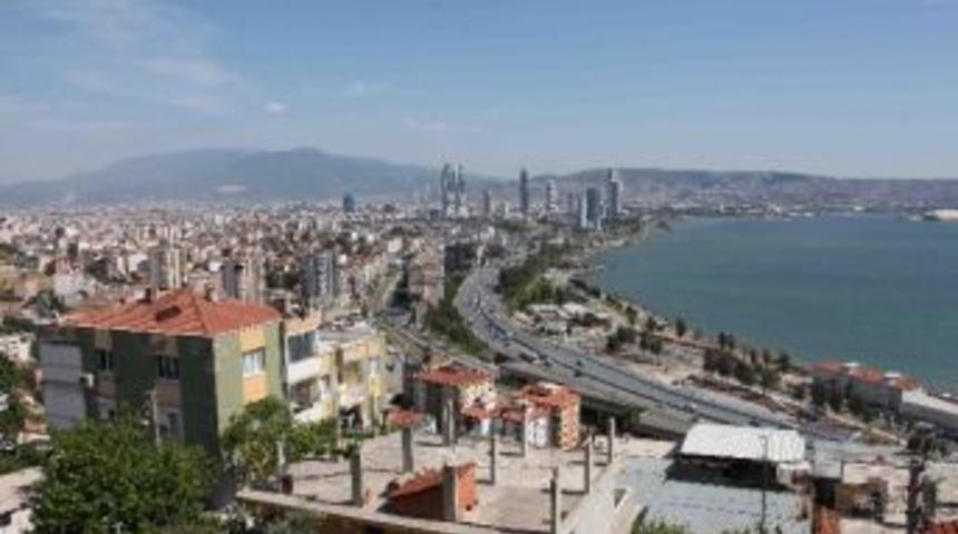 Bayraklı&rsquo;da &rsquo;barış&rsquo; Temalı Şiir Yarışması