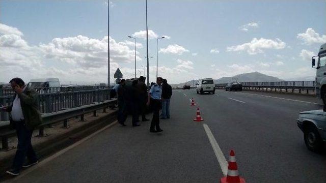 Polisten Ka&ccedil;an S&uuml;r&uuml;c&uuml; Kaza Yapınca Yakalandı 2