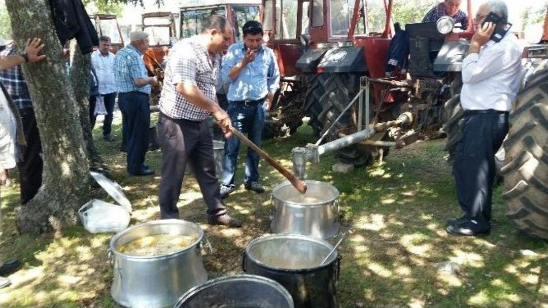 15 Bin Kişi K&ouml;y Hayrında Buluştu