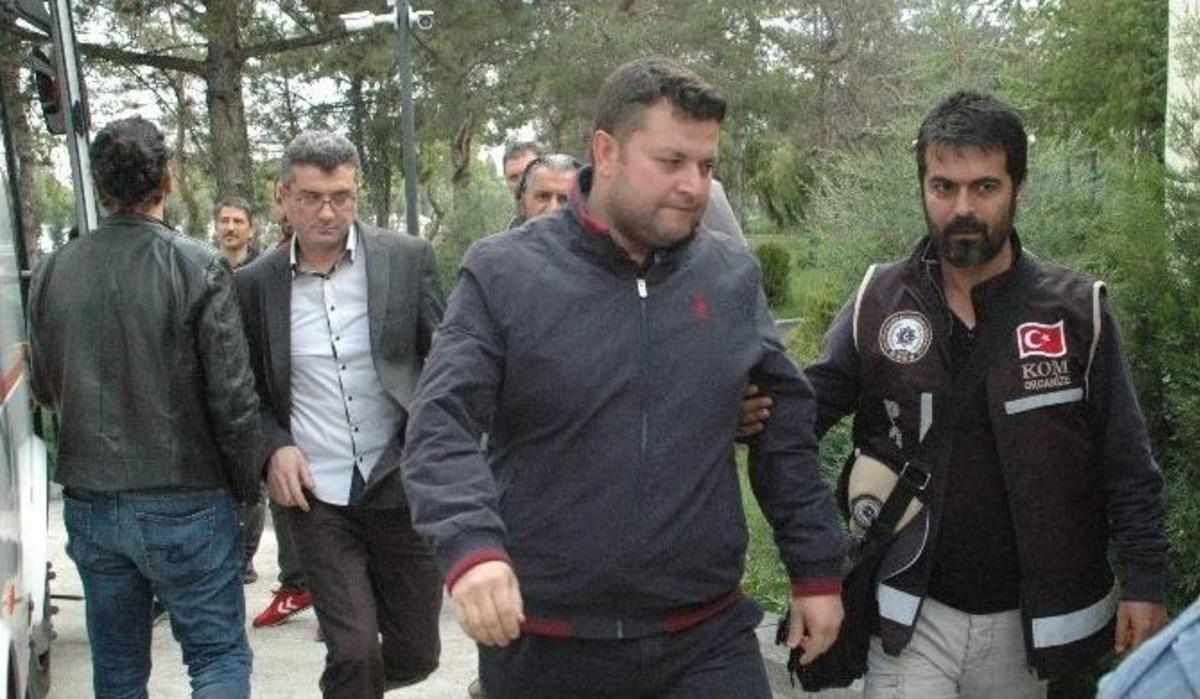 Kpss Soruşturmasında G&ouml;zaltına Alınan 88 Kişi Sağlık Kontrol&uuml;nden Ge&ccedil;irildi