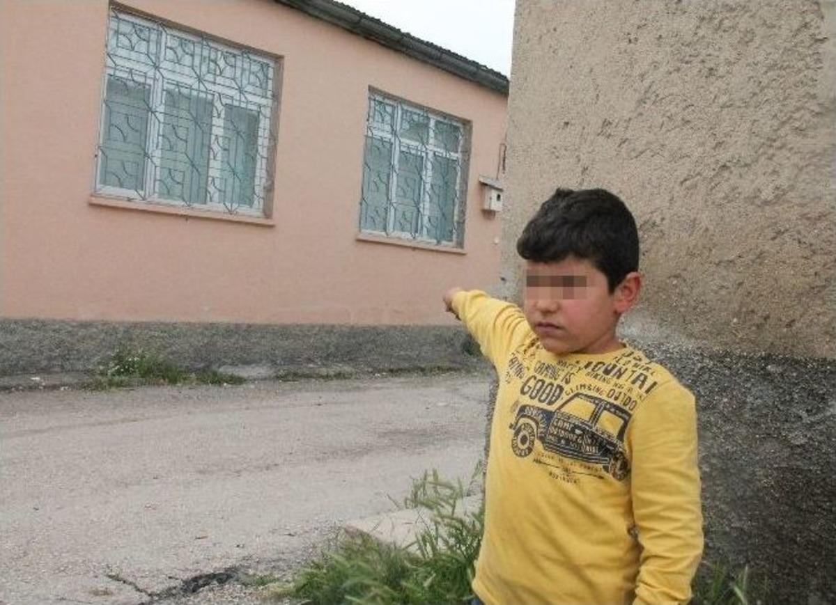 6 Yaşında &Ccedil;ocuğun G&ouml;zleri &Ouml;n&uuml;nde Ağabeylerini Vurdu
