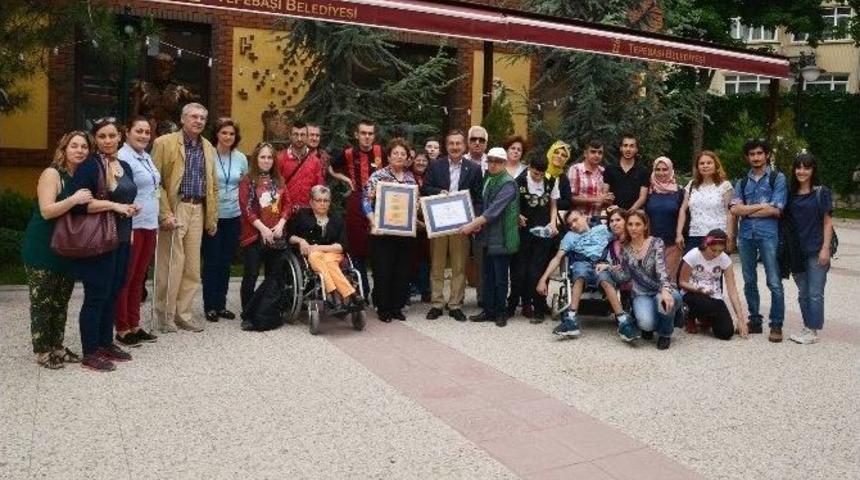 İstanbullu Engellilerden Tepebaşı&rsquo;na Teşekk&uuml;r Ziyareti
