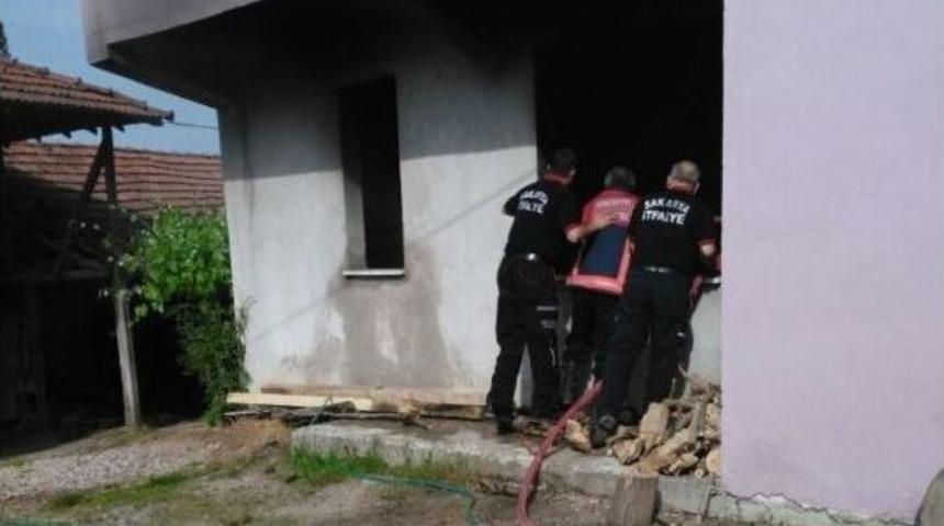 Kullanılmayan Dairede &Ccedil;ıkan Yangında Bir Kişi Dumandan Etkilendi