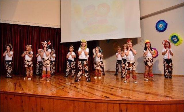 Miniklerin Mezuniyet Coşkusu 1