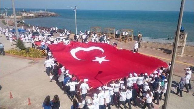 Akçakoca’da Gençlik Haftası Şölen Havasında Kutlanıyor